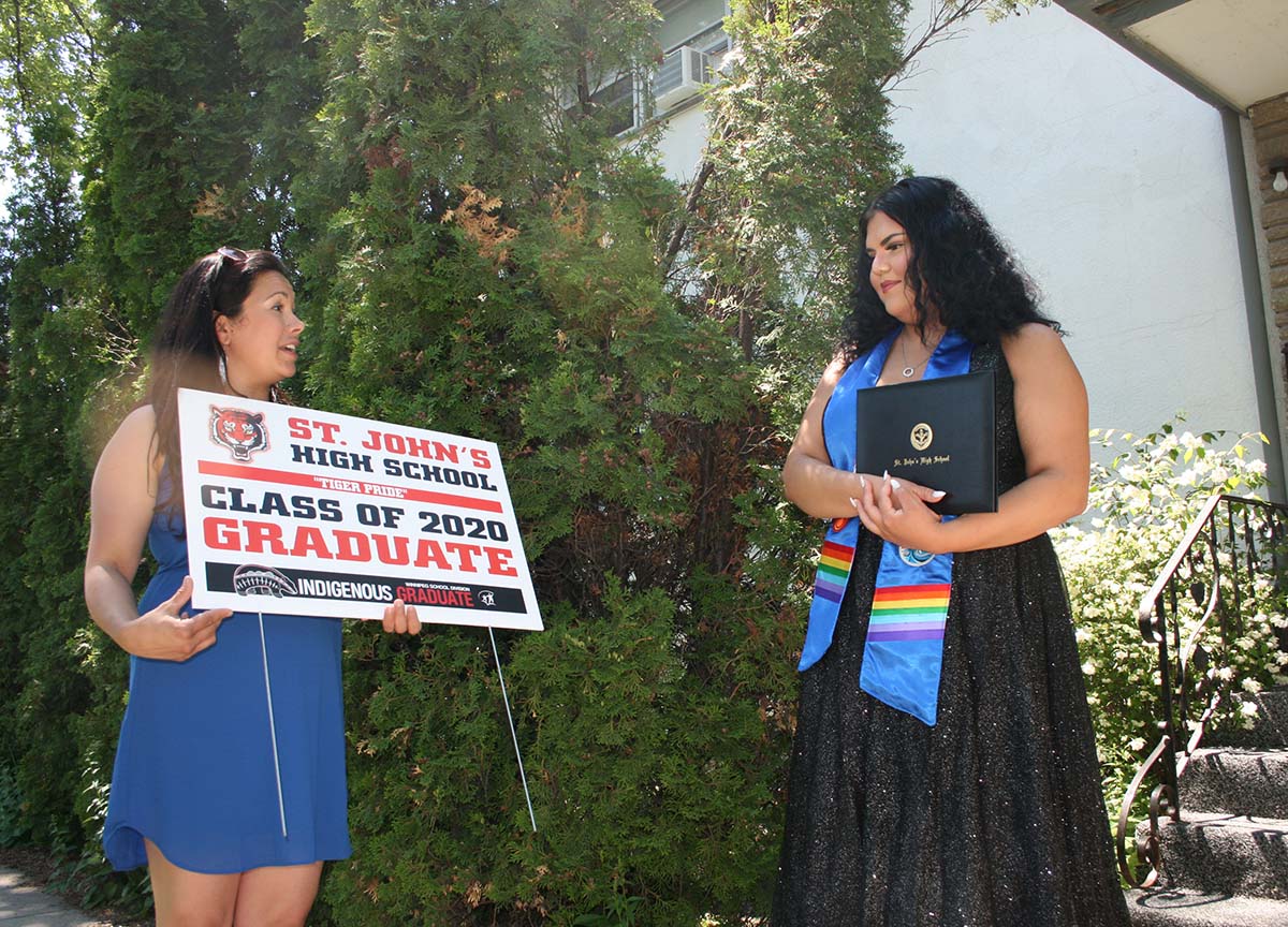 11b51cdc-f1ad-40da-921f-2d0e3146fa2f_St%20Johns%20Graduate%204.jpg